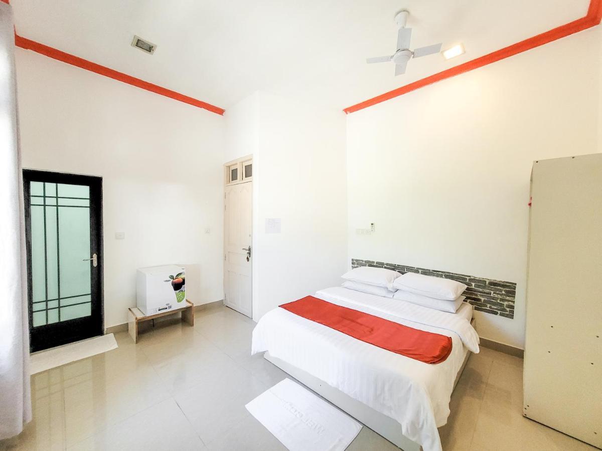 Alesara Guest House Thoddoo Extérieur photo